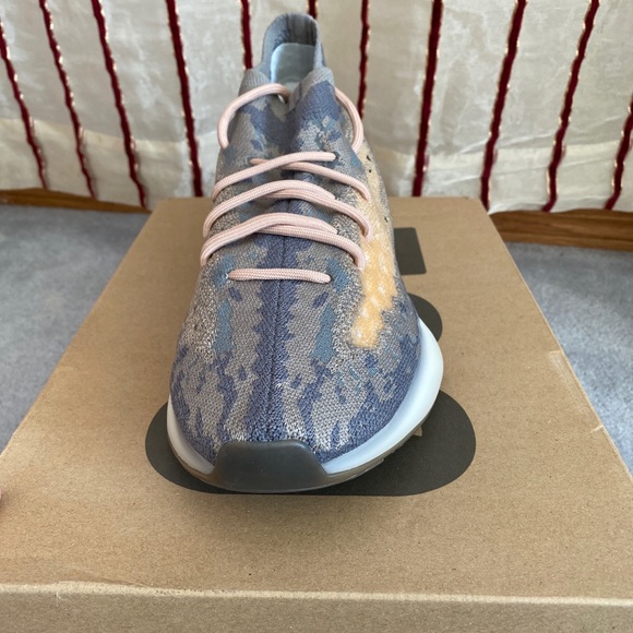 Yeezy Boost 380 Mist - Picture 8 of 12